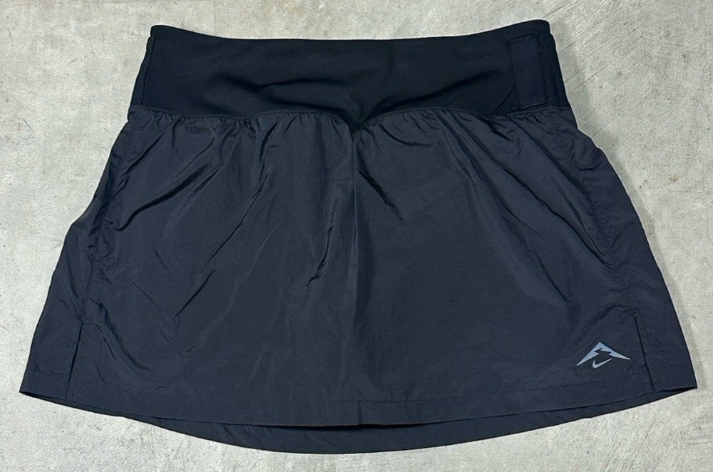 Nike Trail Repel 5" Mid-Rise Running Skort Black FN4421-010 Women’s Size Medium